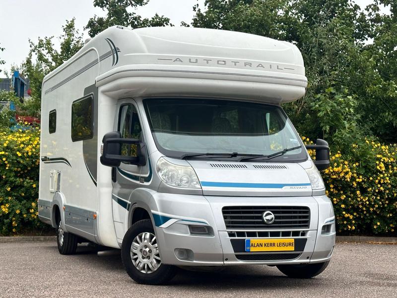 Auto-Trail Frontier Navajo