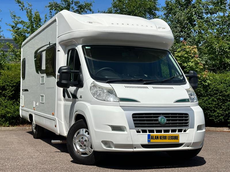 Bessacarr E444