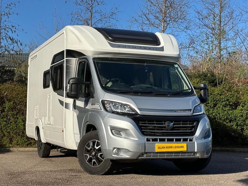 Auto-Trail Tracker FB