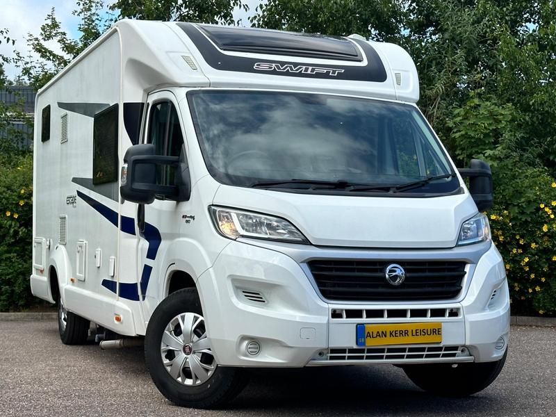 Swift Escape 684
